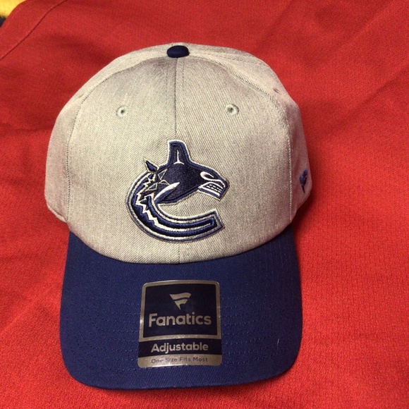 NHL VANCOUVER CANUCKS new hat - Picture 1 of 3